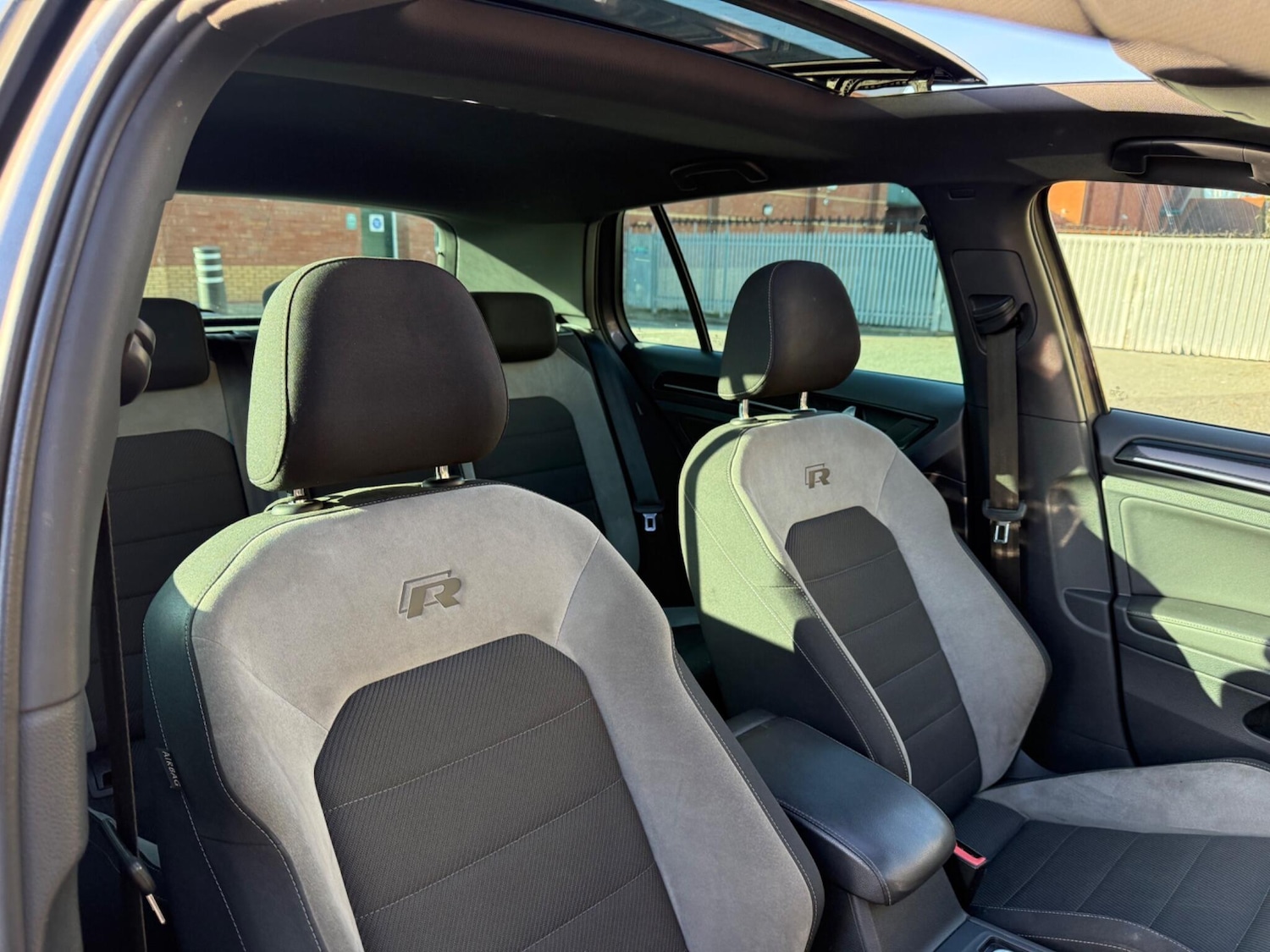 Used Volkswagen Golf 2015 for sale - 76596963: Photo 34