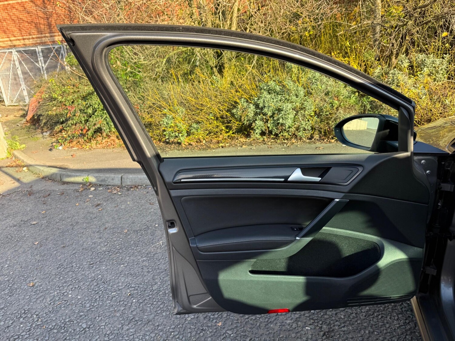 Used Volkswagen Golf 2015 for sale - 76596963: Photo 38