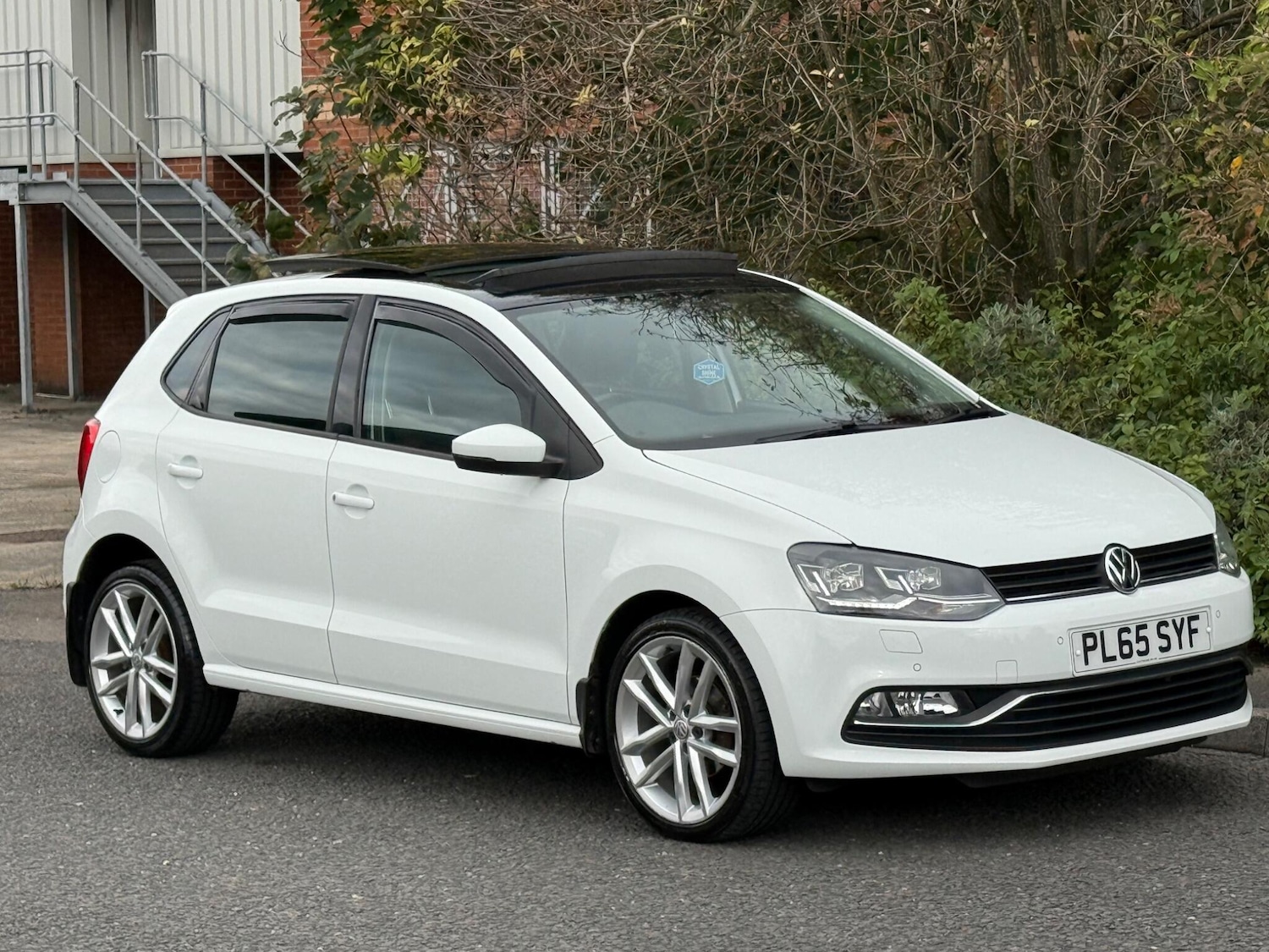 Used Volkswagen Polo 2015 for sale - 76408633: Photo 11