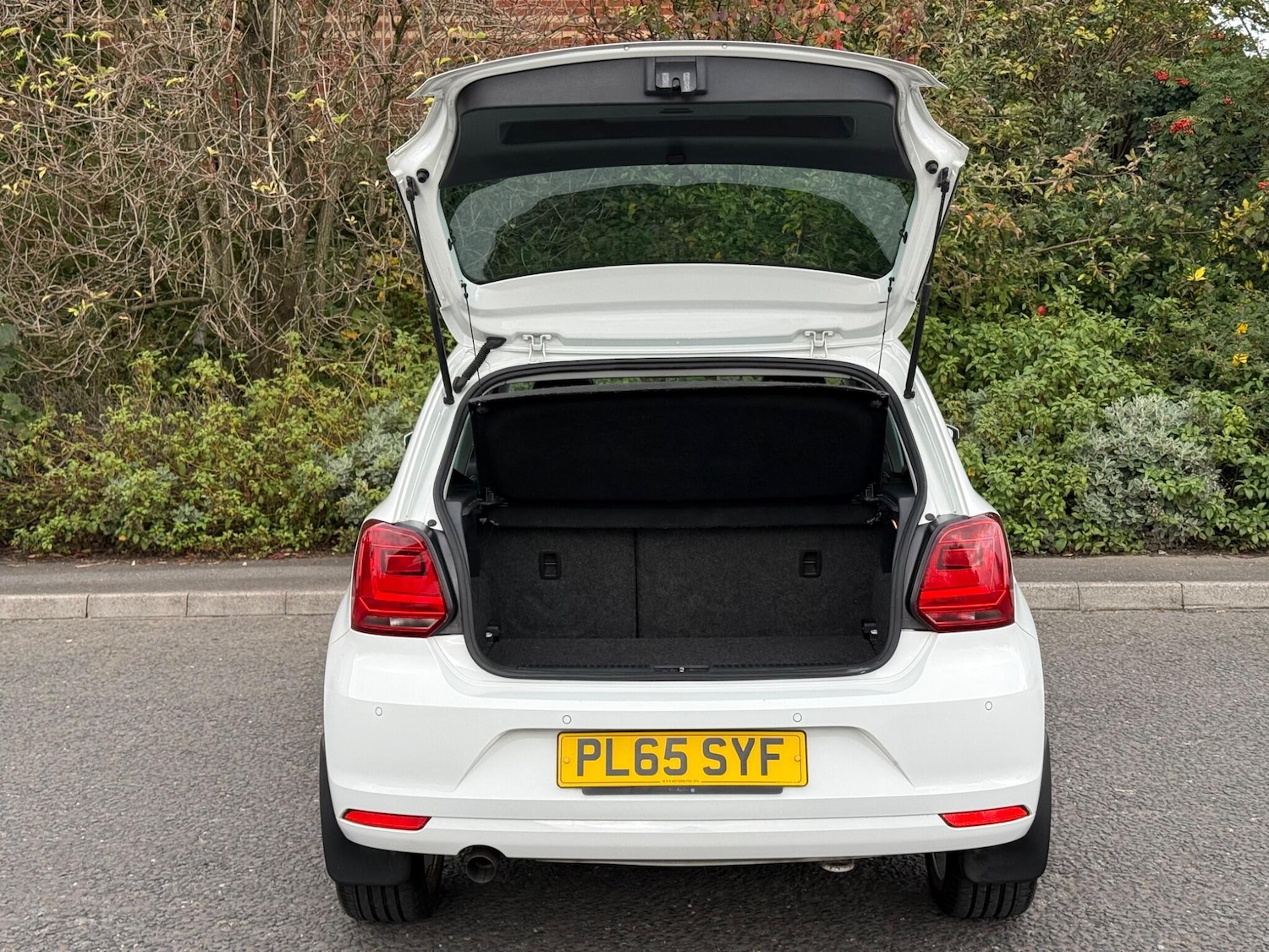 Used Volkswagen Polo 2015 for sale - 76408633: Photo 13