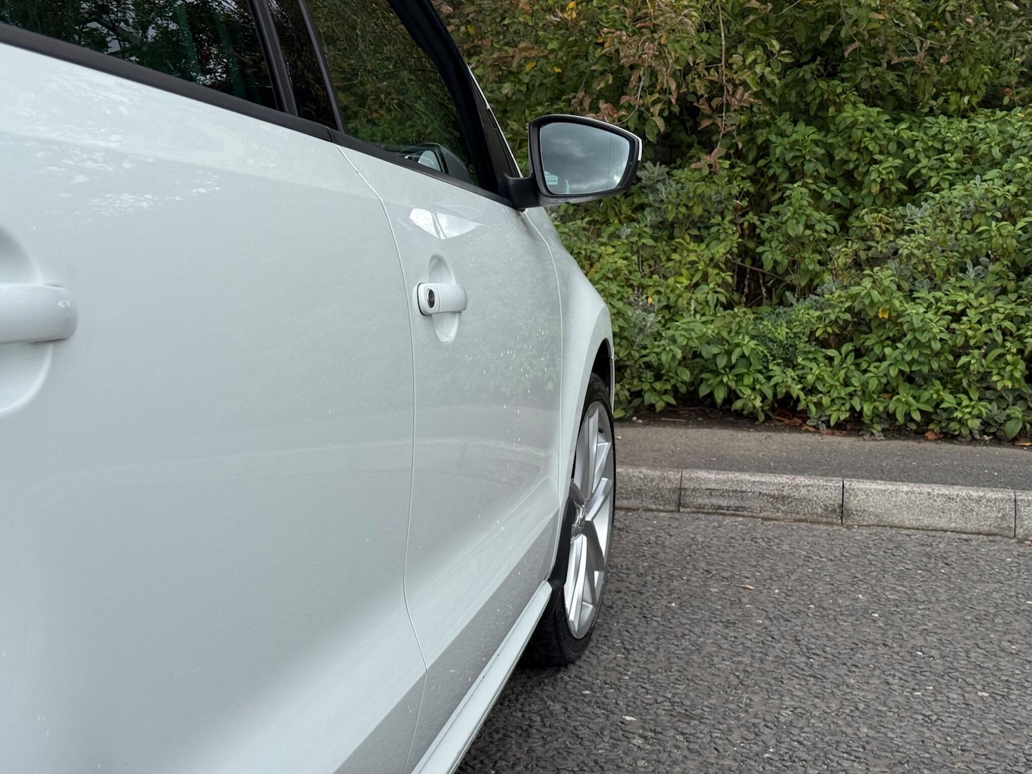 Used Volkswagen Polo 2015 for sale - 76408633: Photo 26