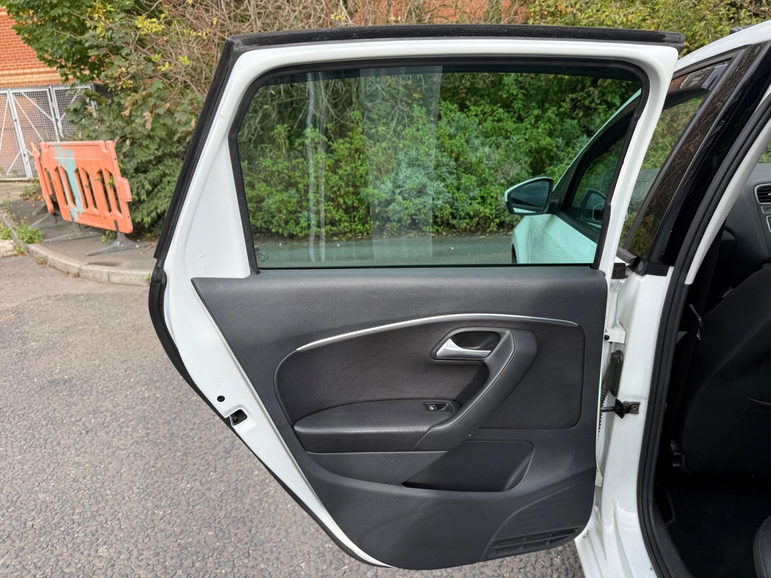 Used Volkswagen Polo 2015 for sale - 76408633: Photo 39