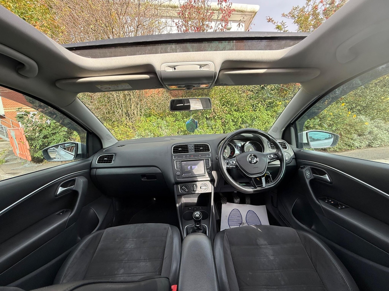 Used Volkswagen Polo 2015 for sale - 76408633: Photo 45