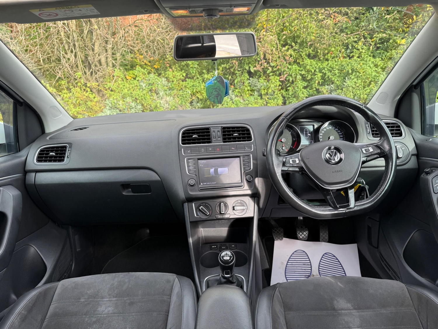 Used Volkswagen Polo 2015 for sale - 76408633: Photo 49