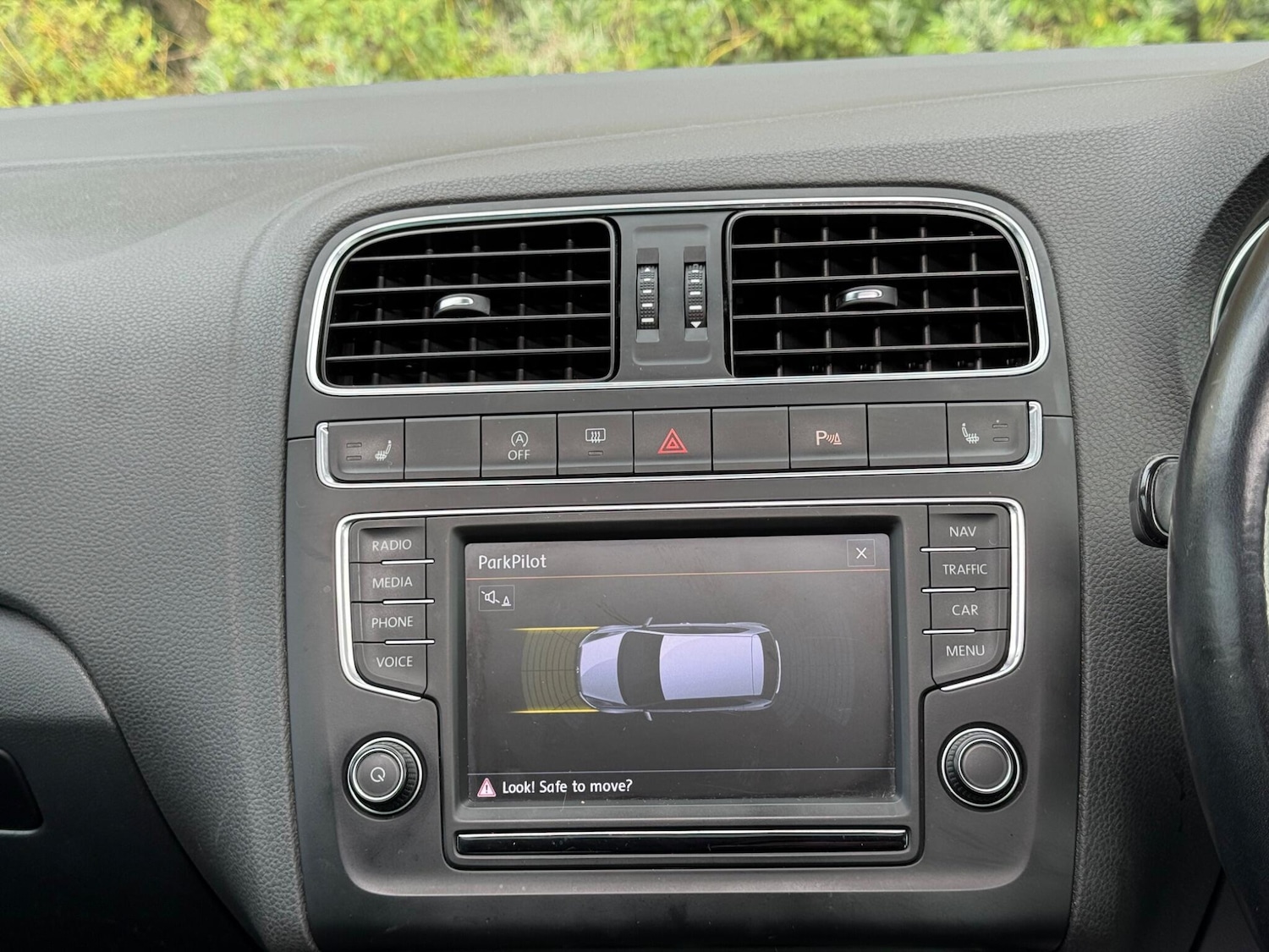 Used Volkswagen Polo 2015 for sale - 76408633: Photo 57