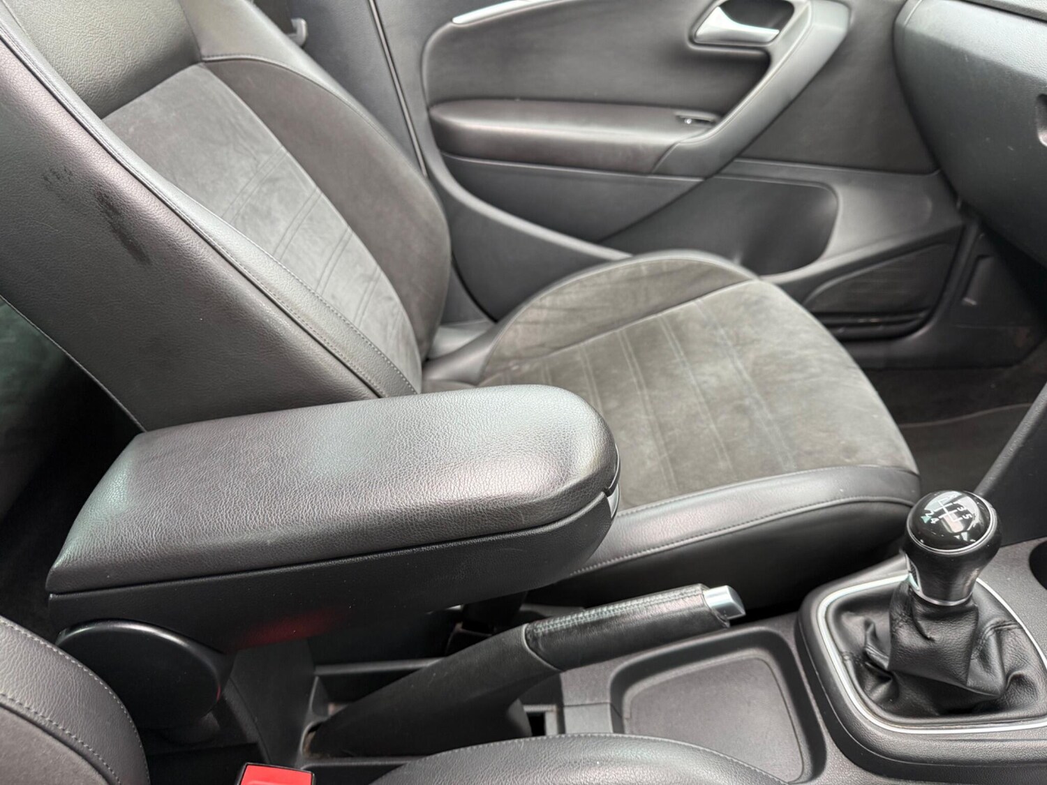 Used Volkswagen Polo 2015 for sale - 76408633: Photo 68