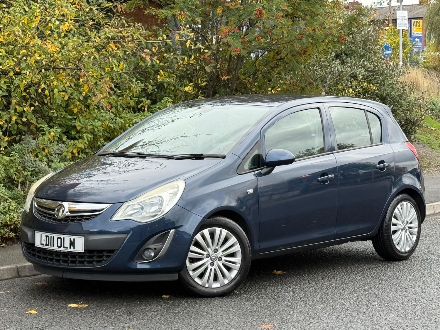 Used Vauxhall Corsa 2011 for sale - 76409445: Photo 1