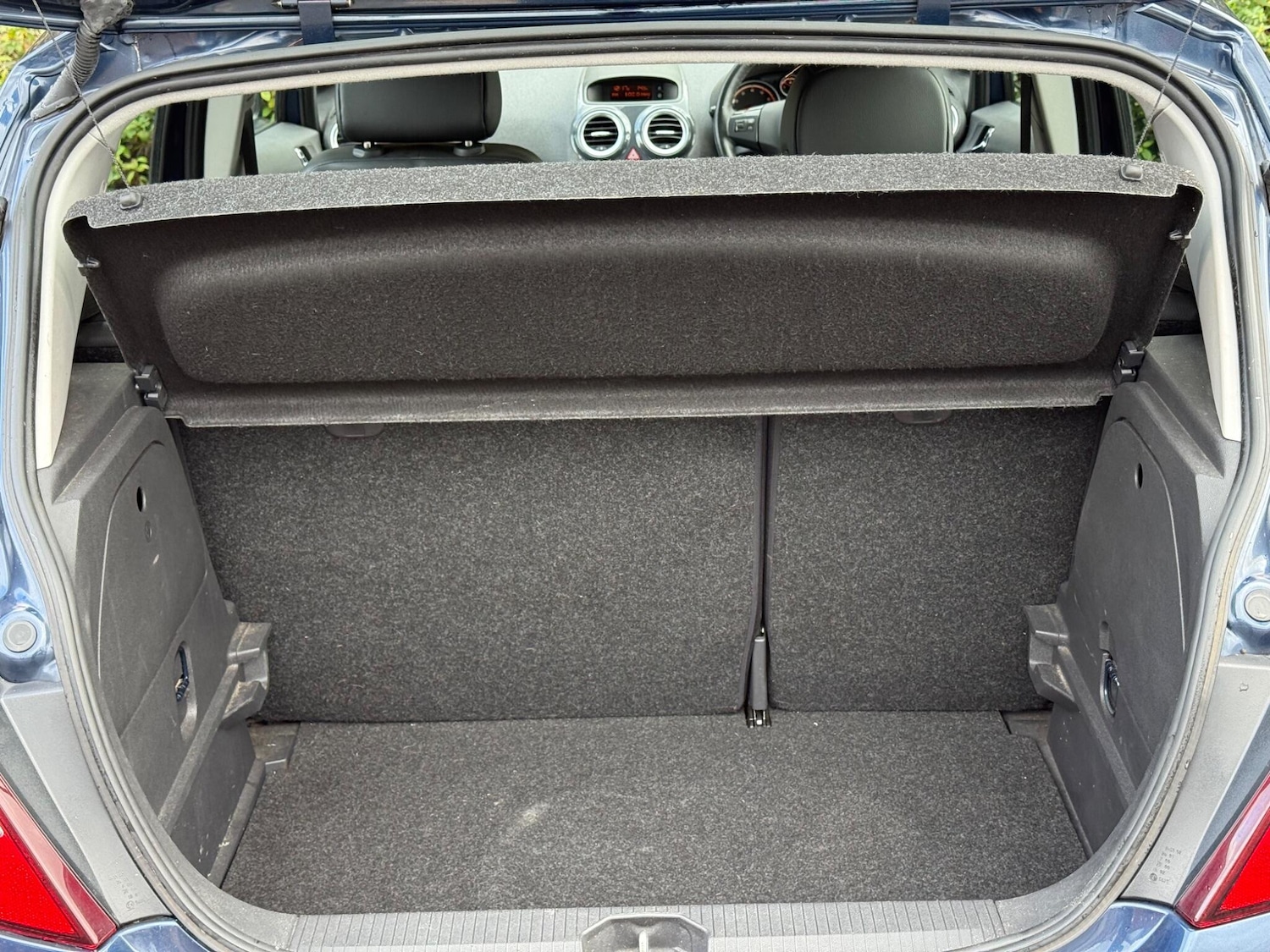 Used Vauxhall Corsa 2011 for sale - 76409445: Photo 12