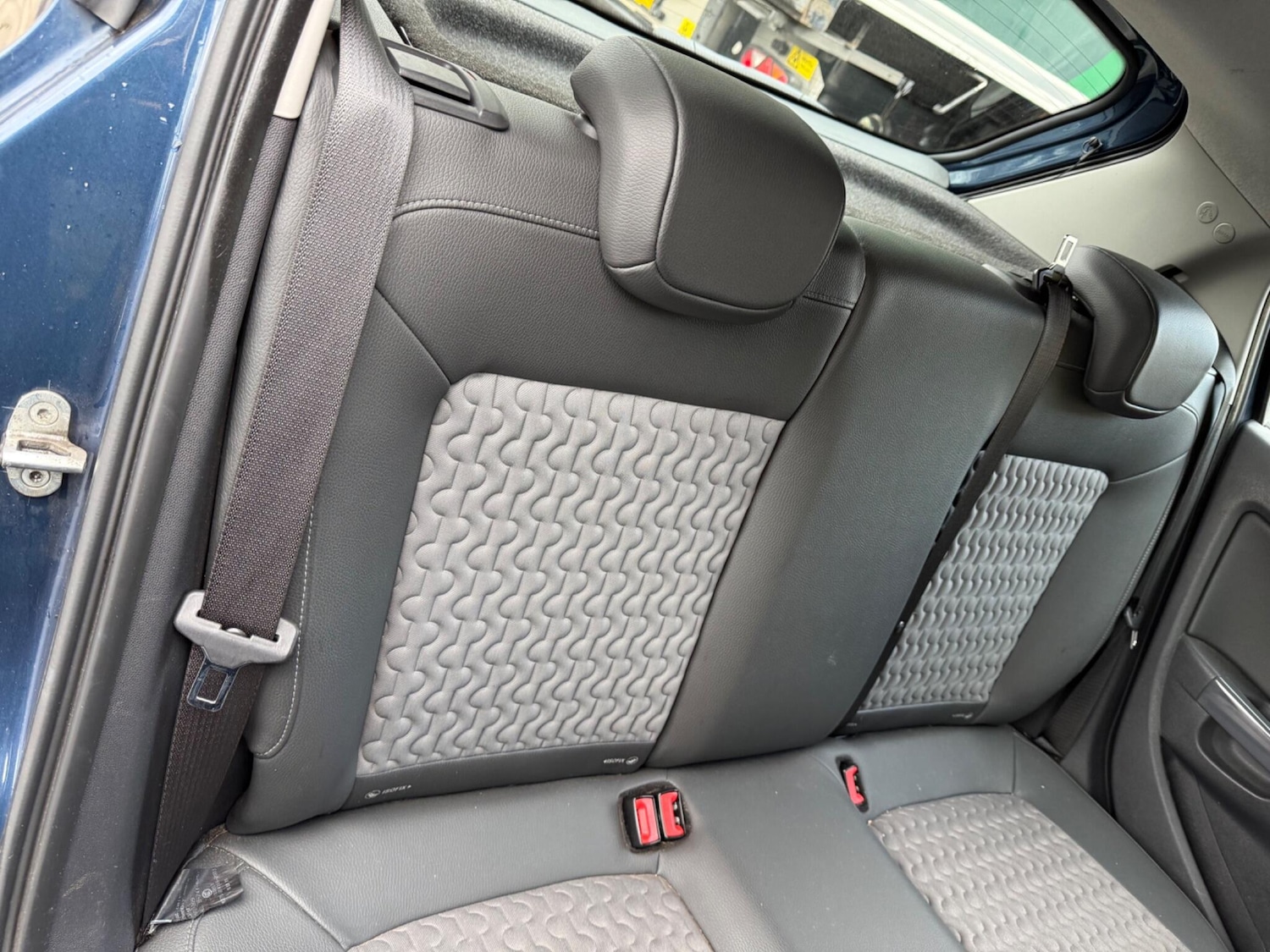 Used Vauxhall Corsa 2011 for sale - 76409445: Photo 34