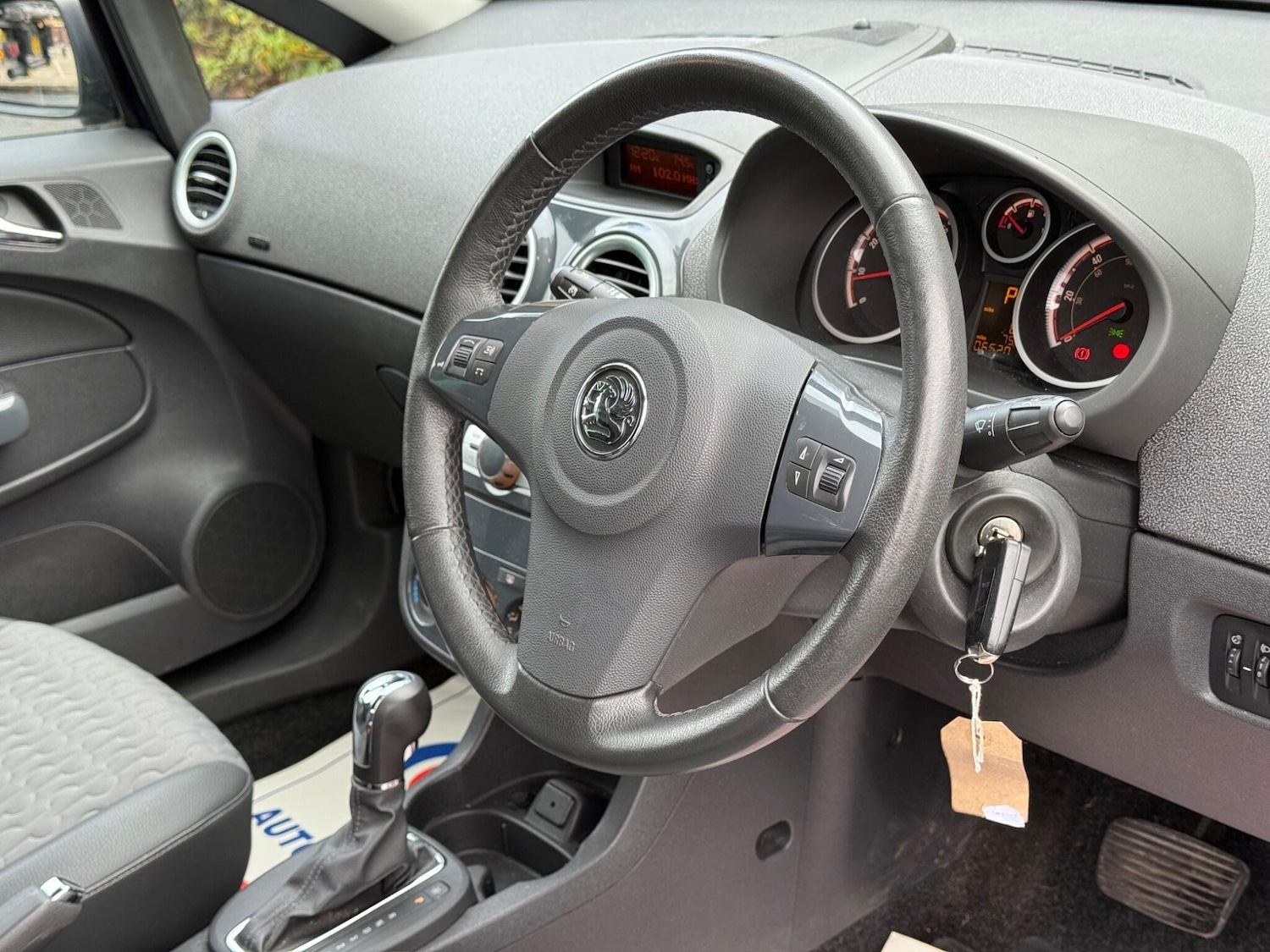 Used Vauxhall Corsa 2011 for sale - 76409445: Photo 37