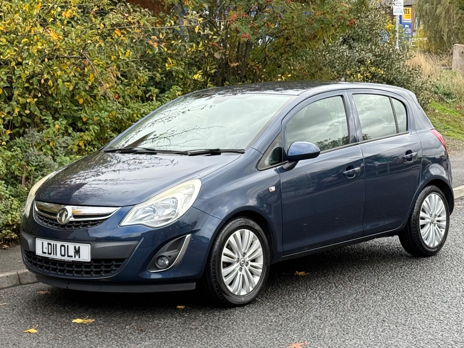 Used Vauxhall Corsa 2011 for sale - 76409445: Photo 4