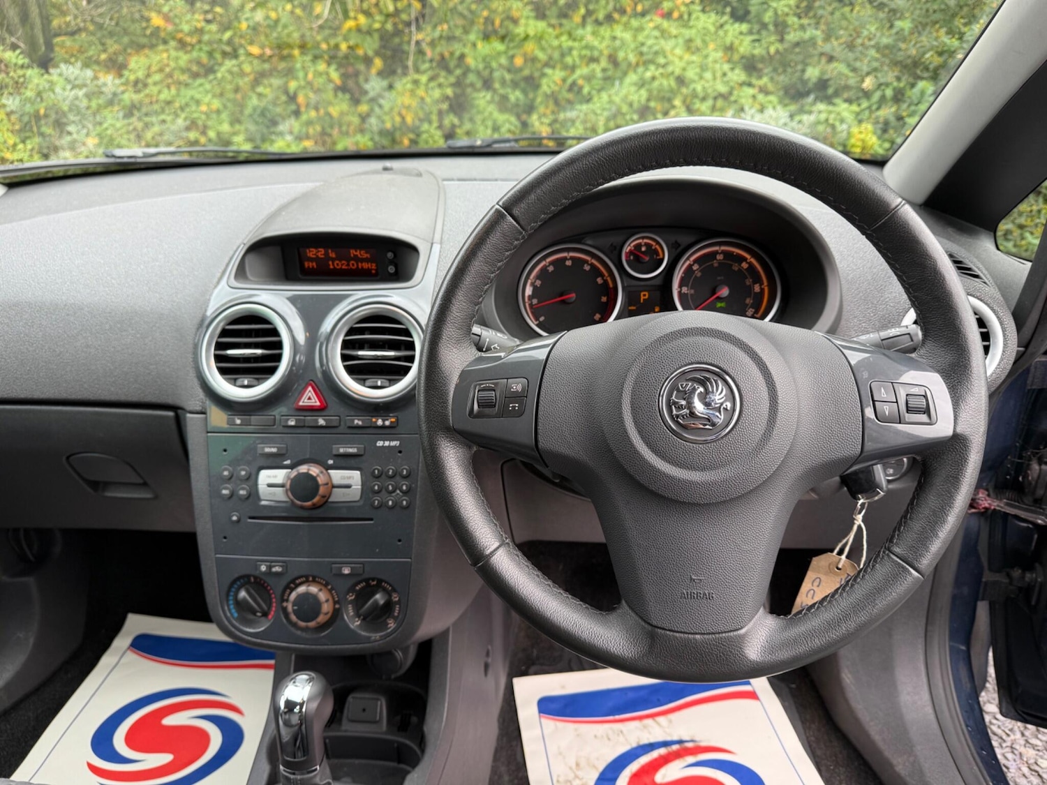 Used Vauxhall Corsa 2011 for sale - 76409445: Photo 45