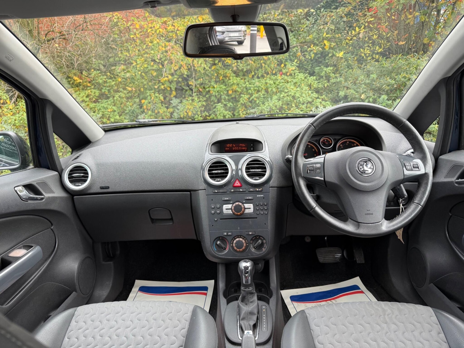 Used Vauxhall Corsa 2011 for sale - 76409445: Photo 46