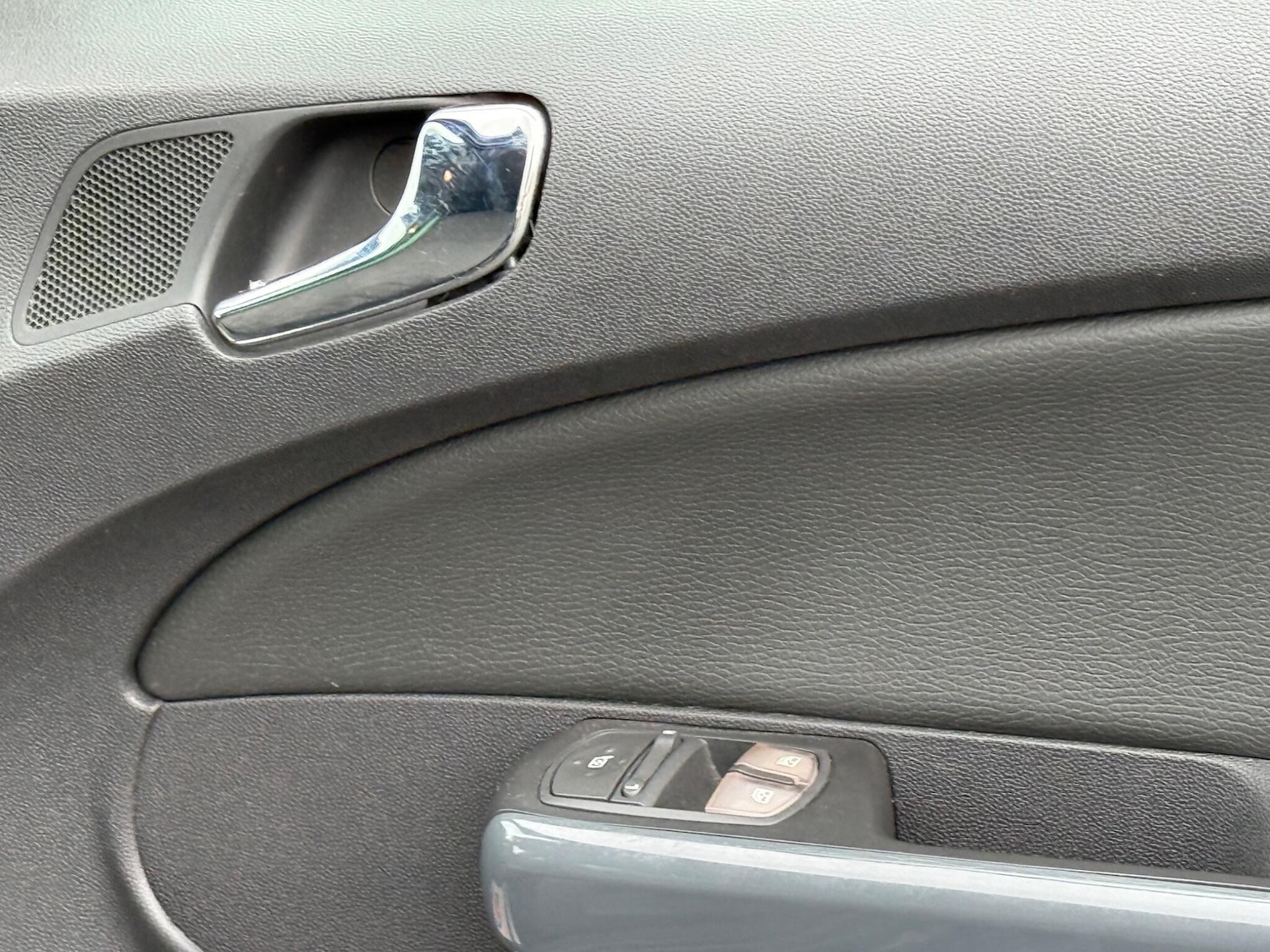 Used Vauxhall Corsa 2011 for sale - 76409445: Photo 47