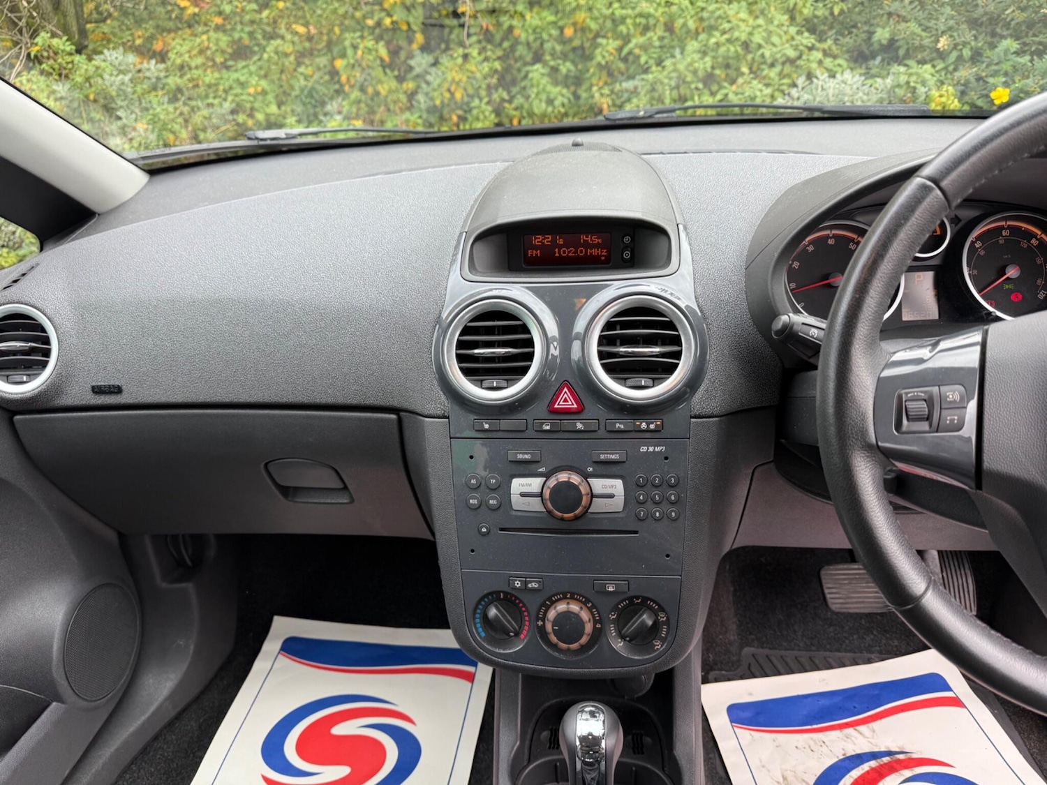 Used Vauxhall Corsa 2011 for sale - 76409445: Photo 50