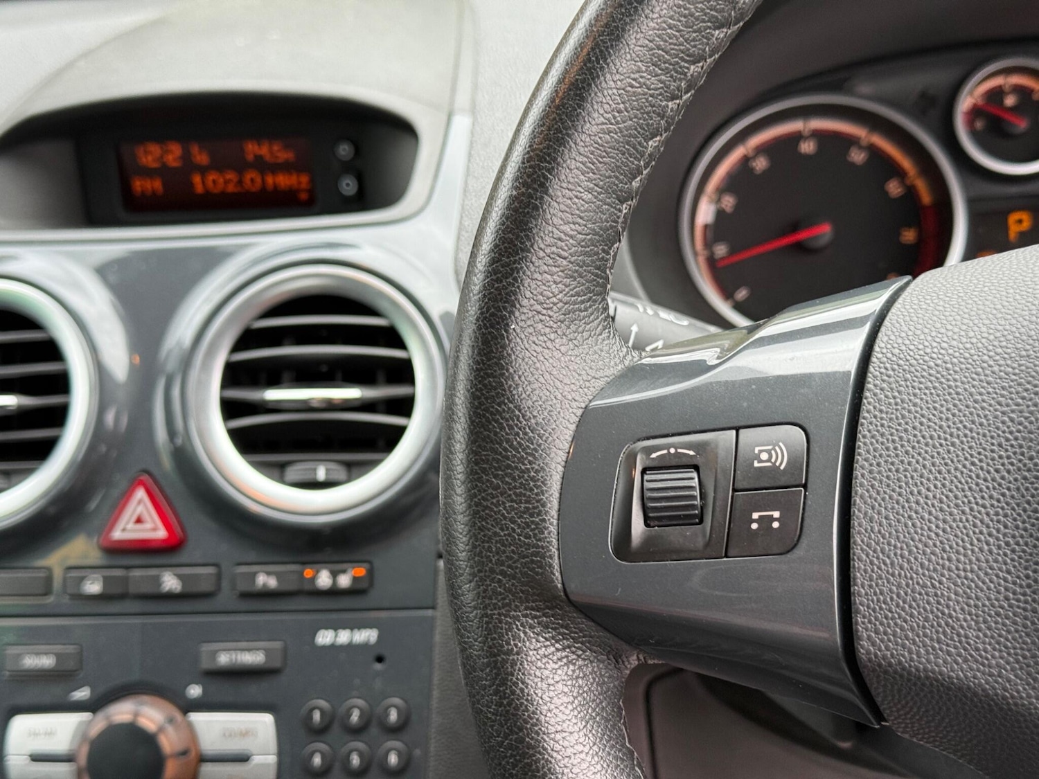 Used Vauxhall Corsa 2011 for sale - 76409445: Photo 54