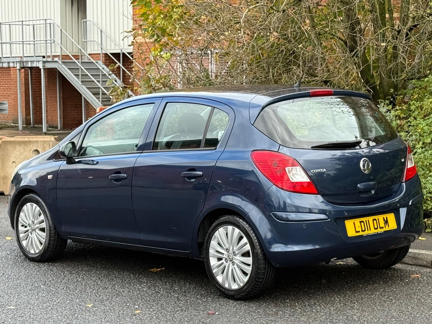 Used Vauxhall Corsa 2011 for sale - 76409445: Photo 6