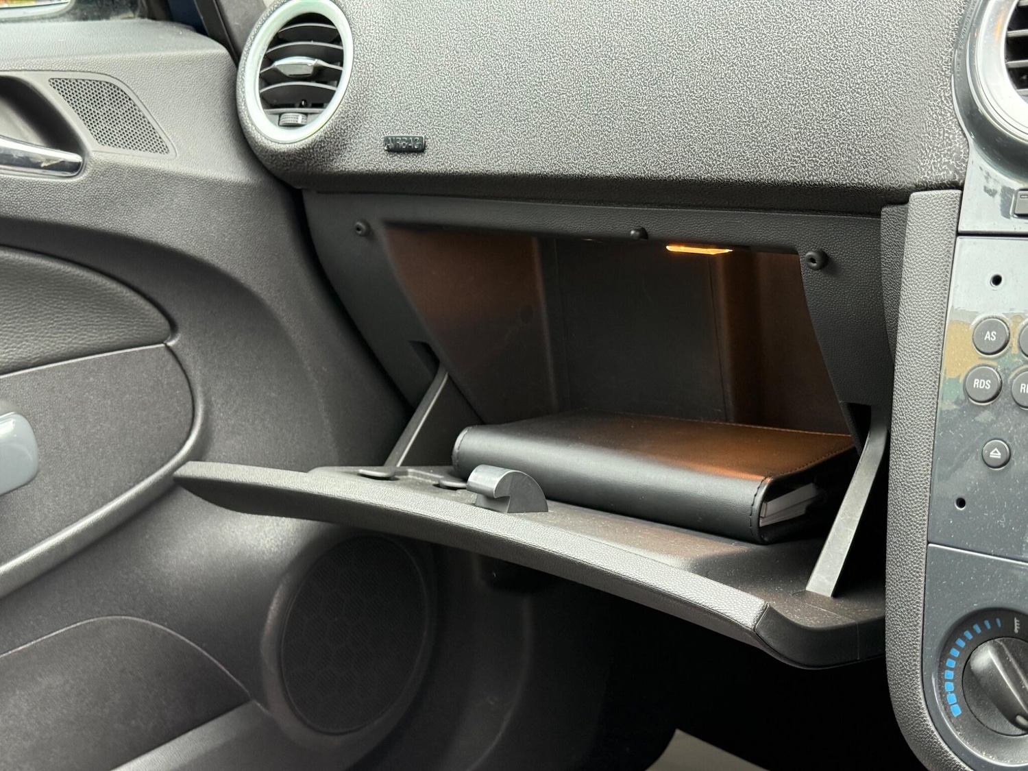 Used Vauxhall Corsa 2011 for sale - 76409445: Photo 60