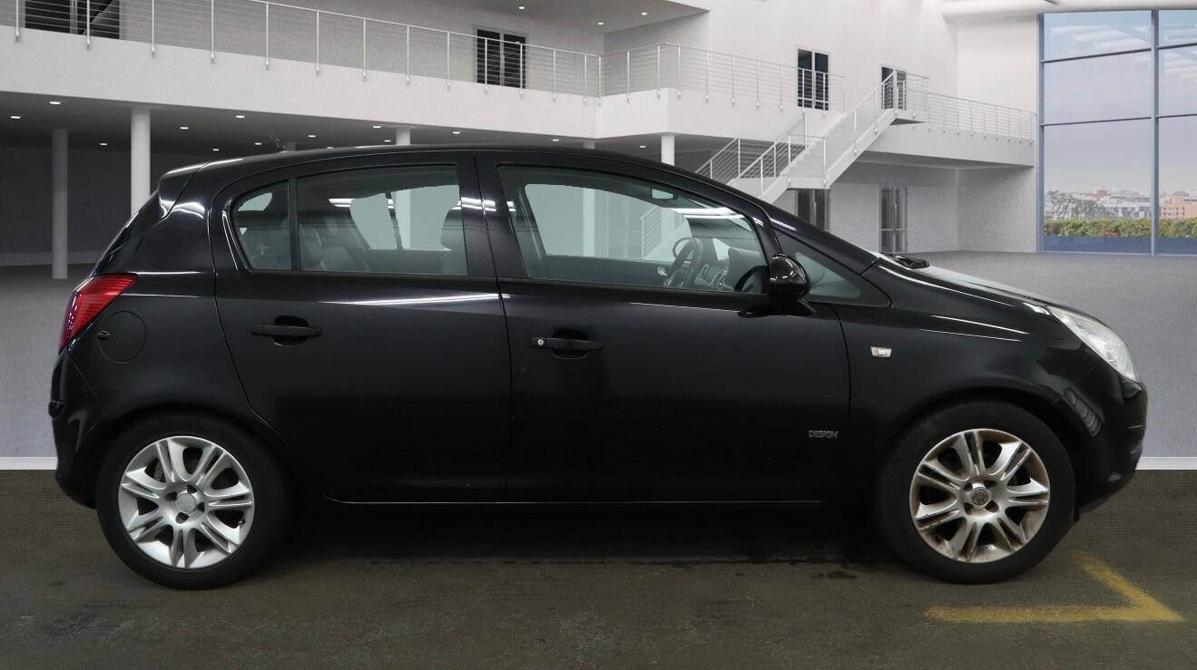 Used Vauxhall Corsa 2009 for sale - 77021064: Photo 3