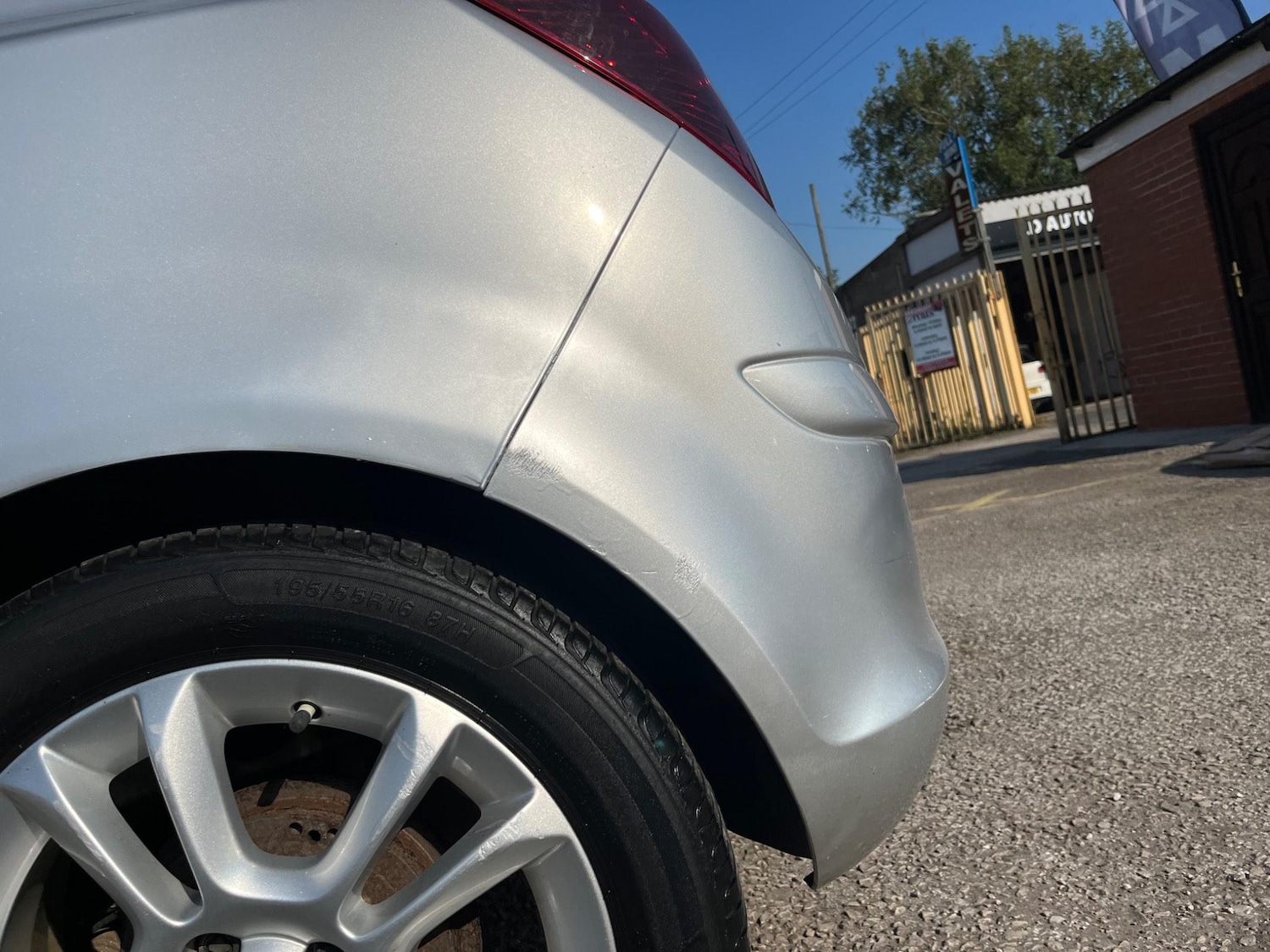 Used Vauxhall Corsa 2010 for sale - 76408740: Photo 14