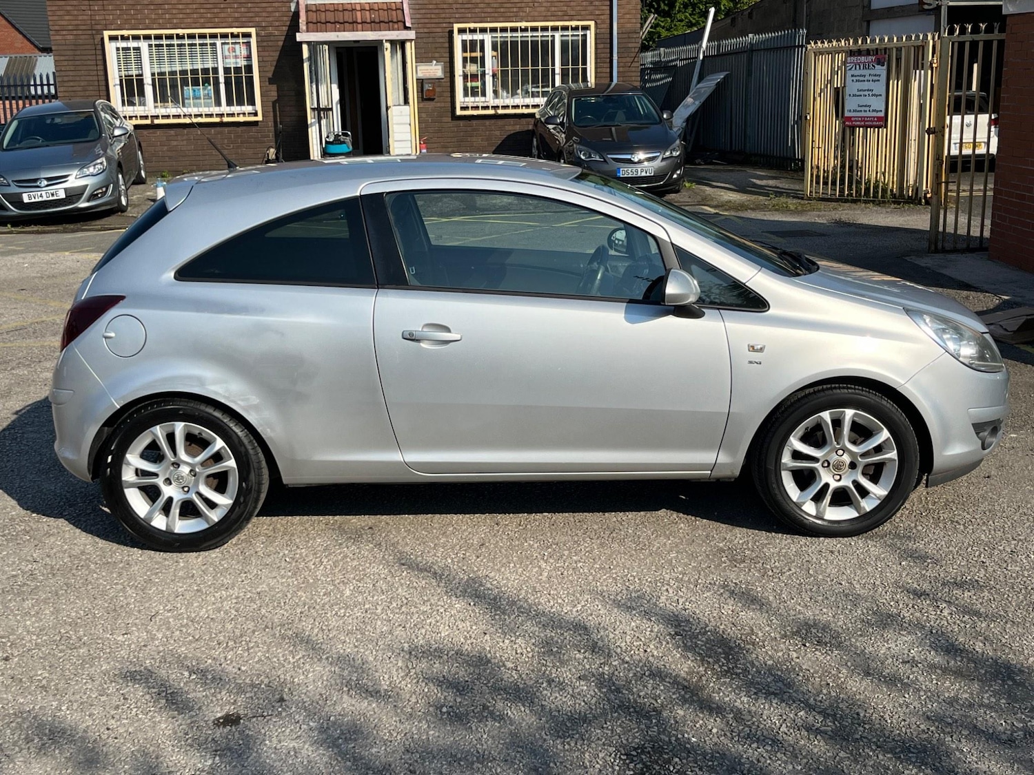 Used Vauxhall Corsa 2010 for sale - 76408740: Photo 16