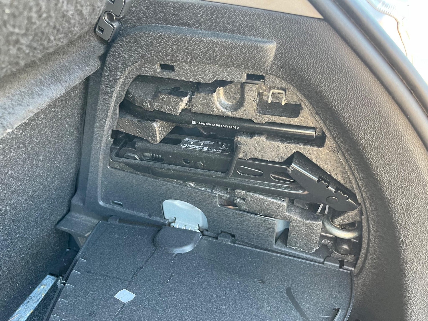 Used Vauxhall Corsa 2010 for sale - 76408740: Photo 21