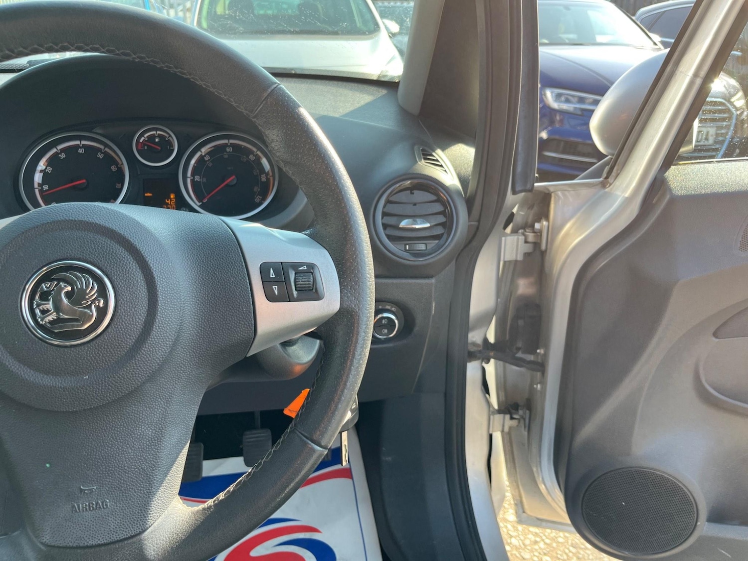 Used Vauxhall Corsa 2010 for sale - 76408740: Photo 36