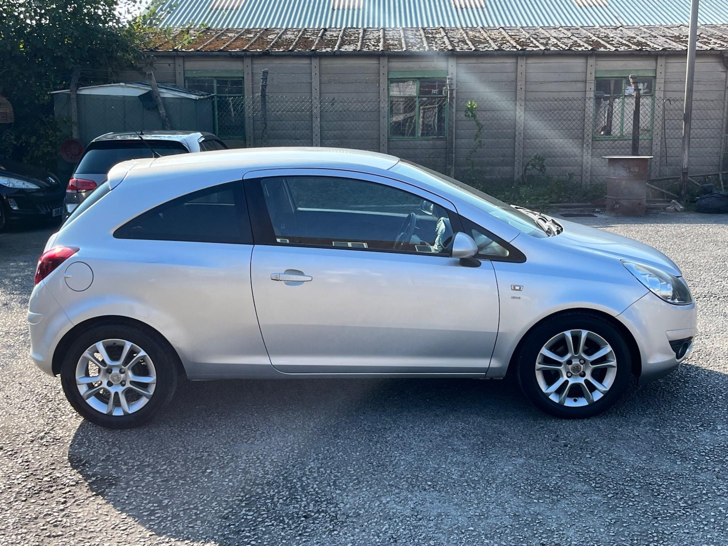 Used Vauxhall Corsa 2010 for sale - 76408740: Photo 4