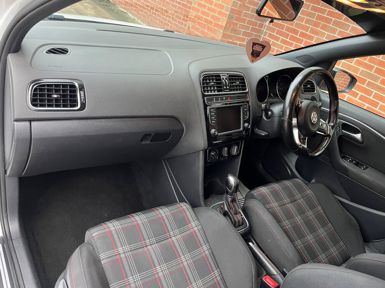 Used Volkswagen Polo 2017 for sale - 76408870: Photo 31