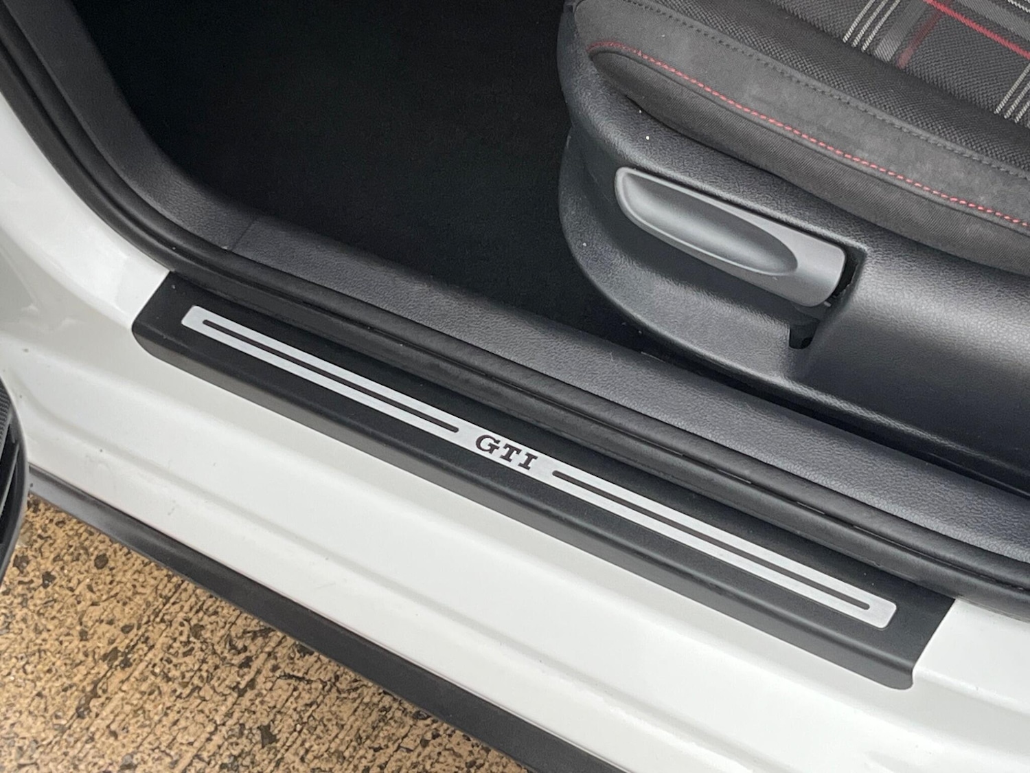 Used Volkswagen Polo 2017 for sale - 76408870: Photo 45