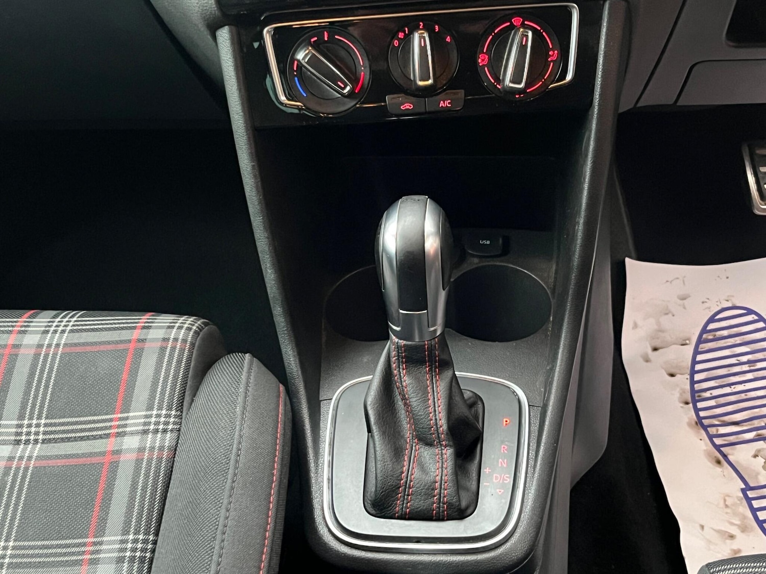 Used Volkswagen Polo 2017 for sale - 76408870: Photo 58