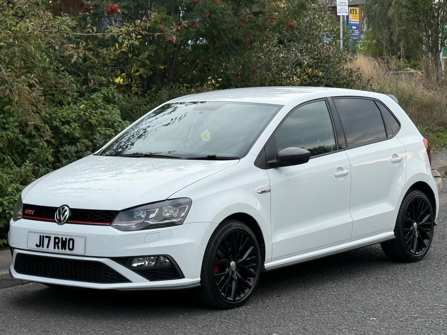 Used Volkswagen Polo 2017 for sale - 76408870: Photo 6