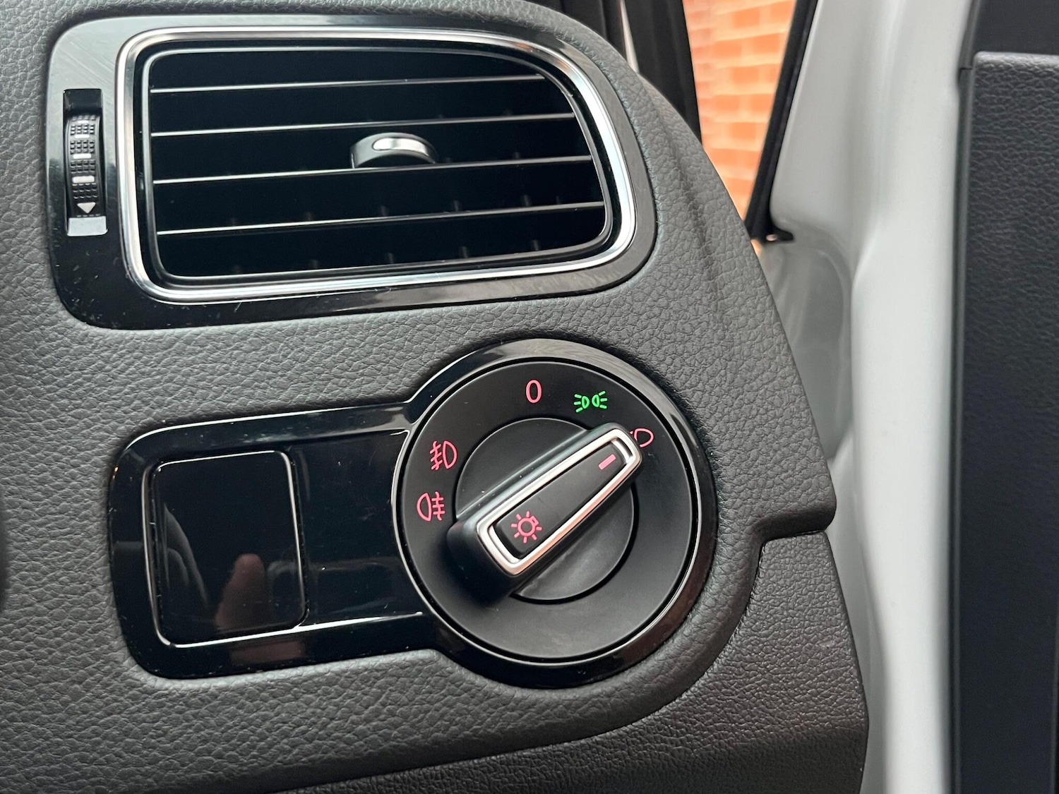 Used Volkswagen Polo 2017 for sale - 76408870: Photo 65