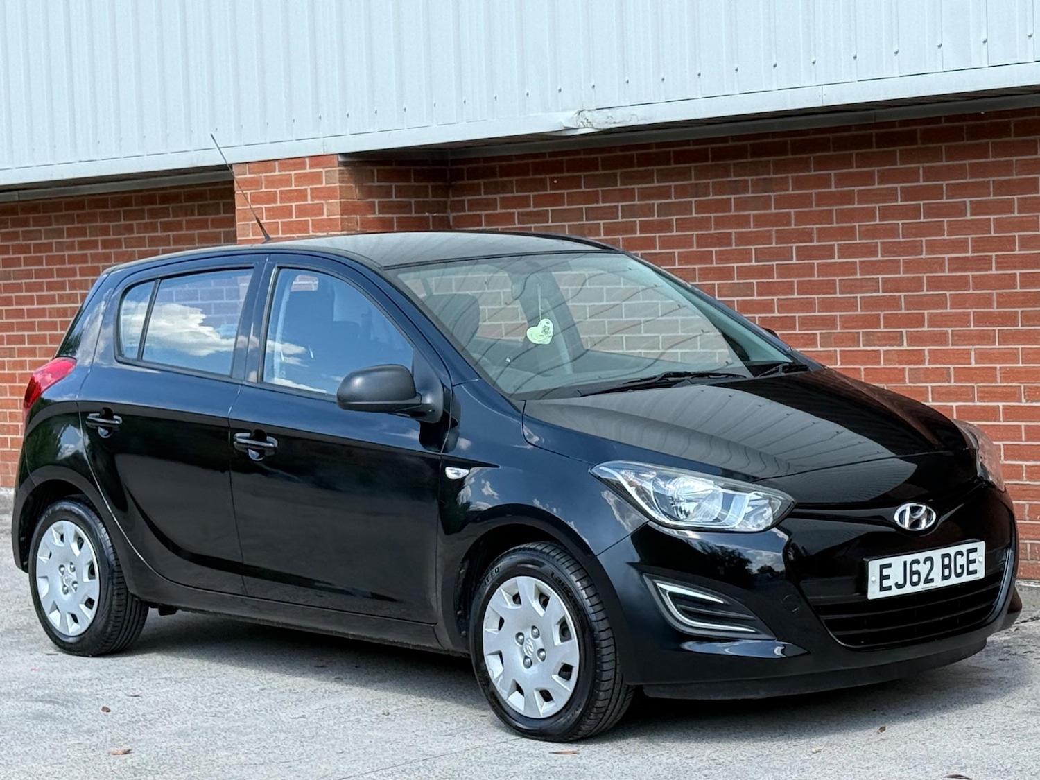 Used Hyundai i20 2012 for sale - 76409087: Photo 3