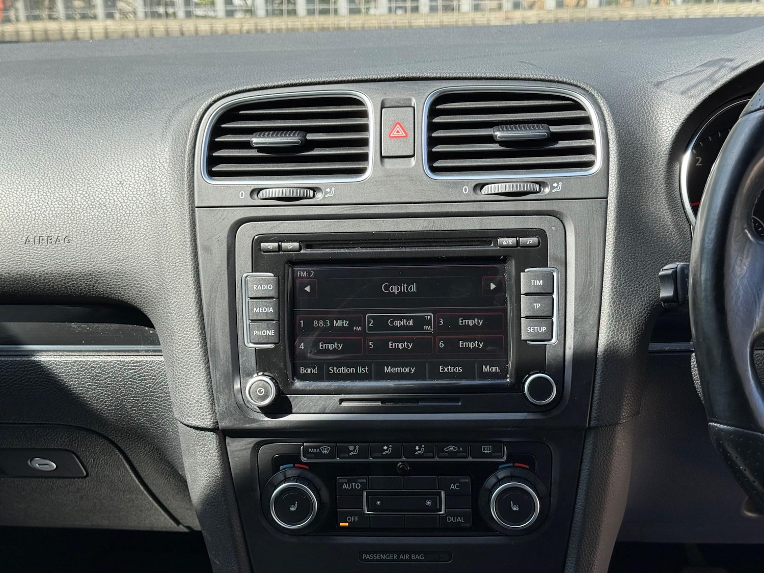 Used Volkswagen Golf 2009 for sale - 76715460: Photo 40