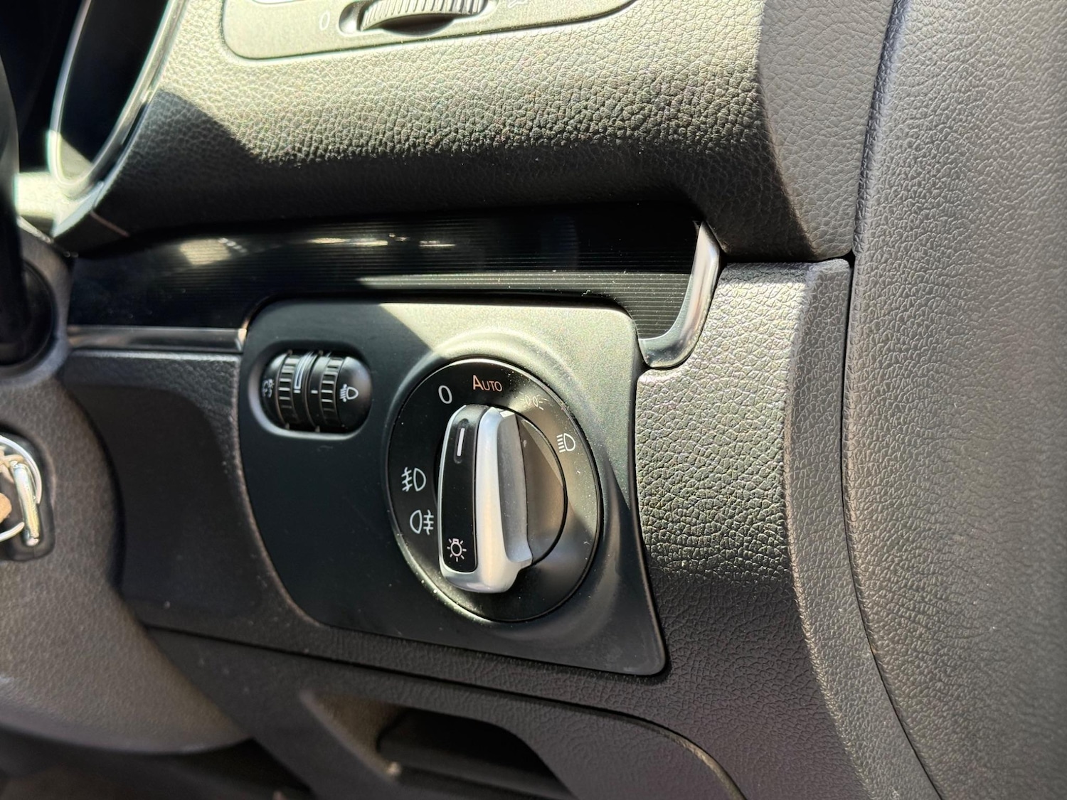 Used Volkswagen Golf 2009 for sale - 76715460: Photo 49