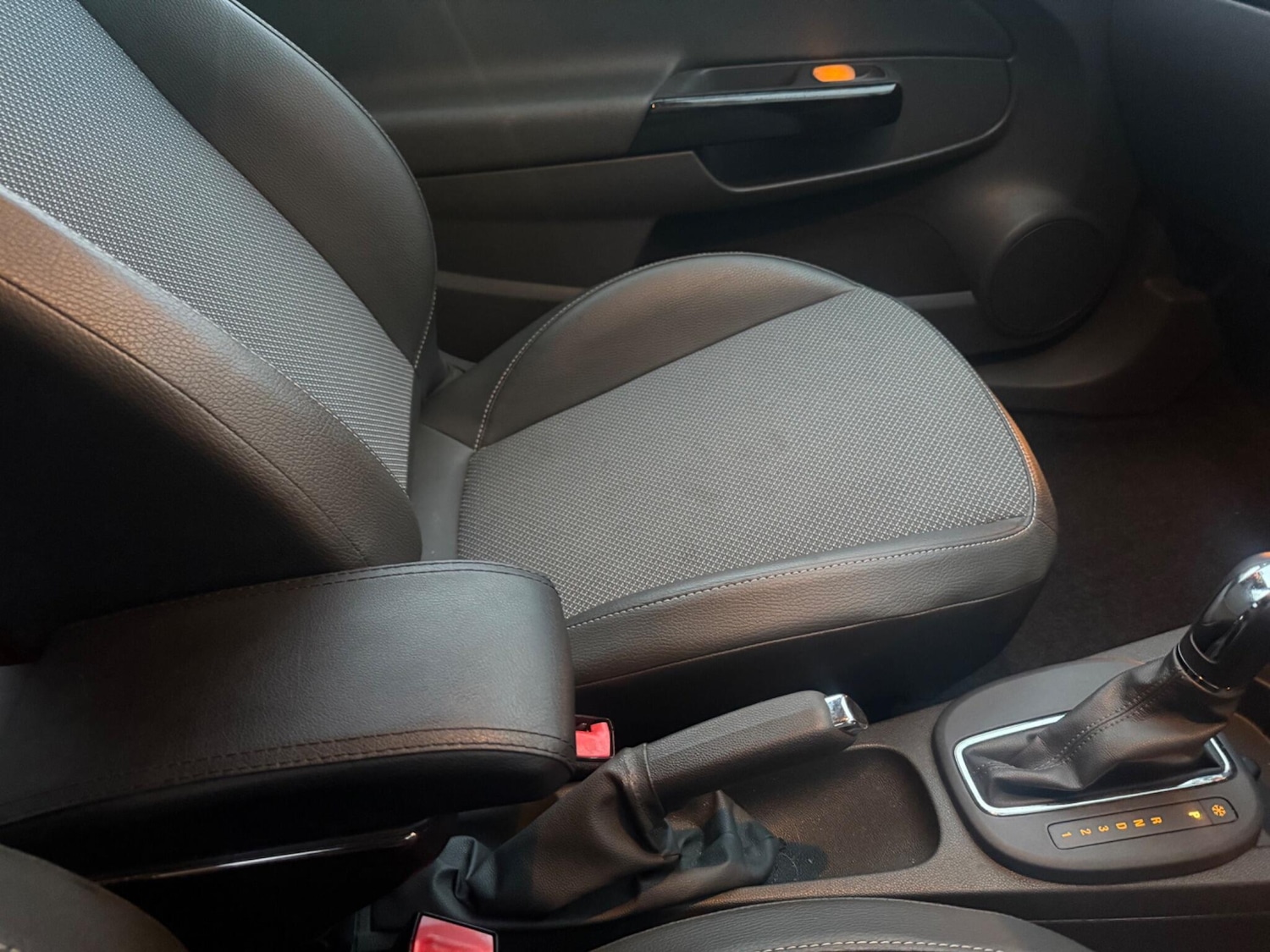 Used Vauxhall Corsa 2007 for sale - 76839473: Photo 37