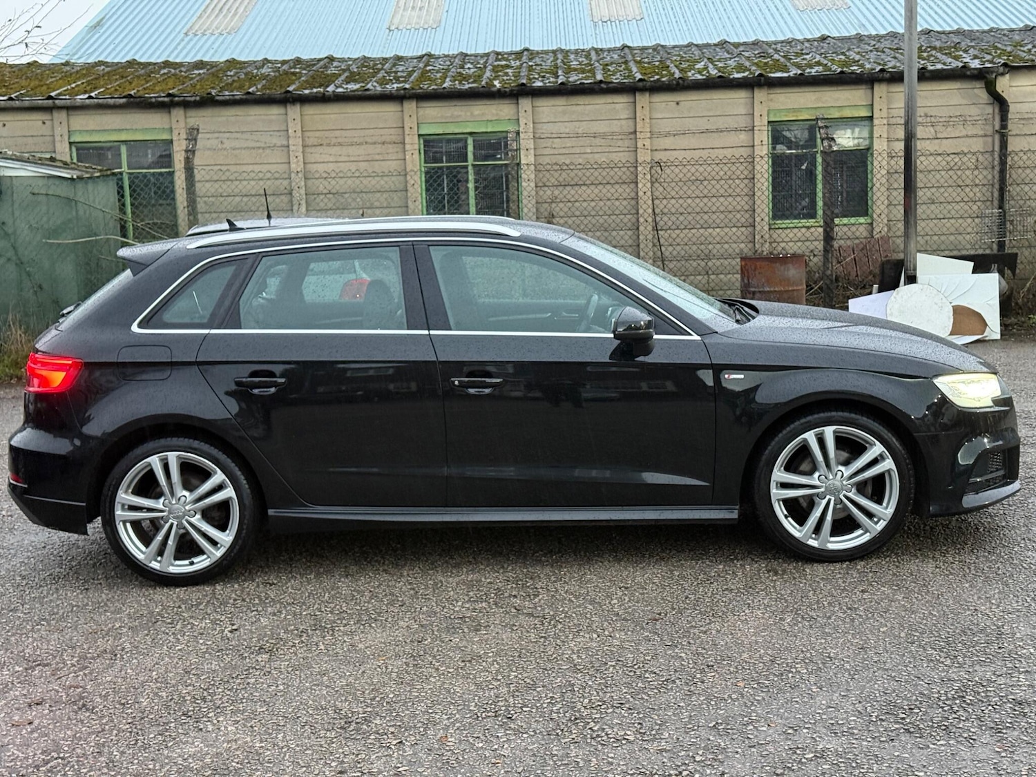 Used Audi A3 2017 for sale - 76866476: Photo 5