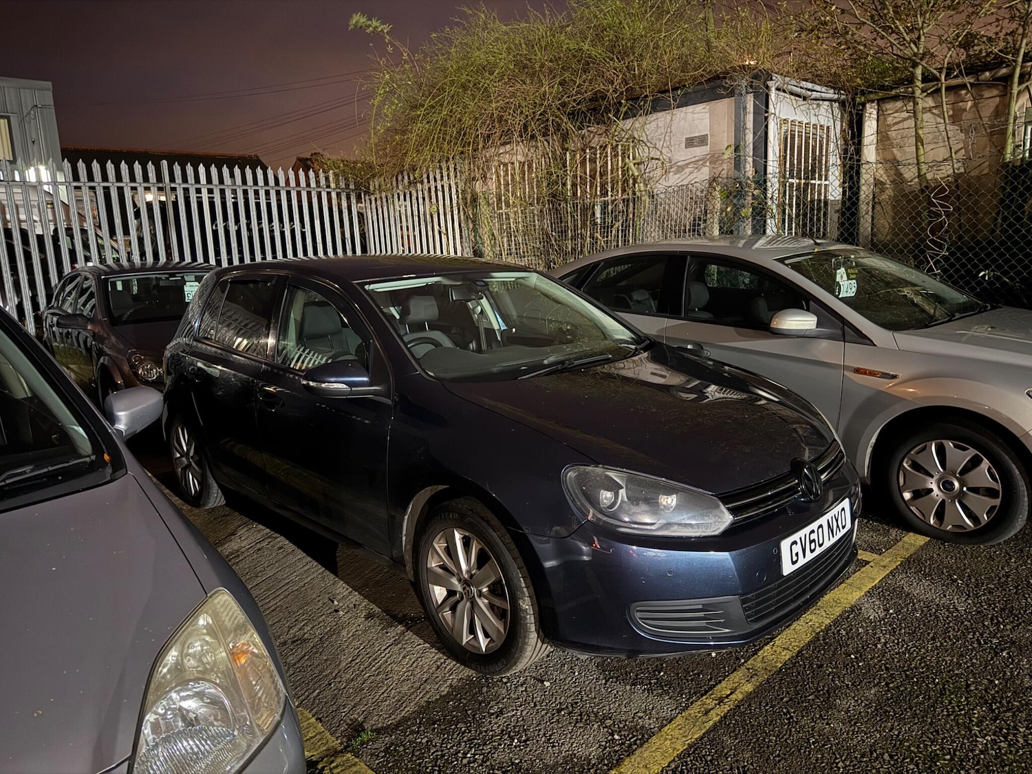 Used Volkswagen Golf 2011 for sale - 76592752: Photo 2