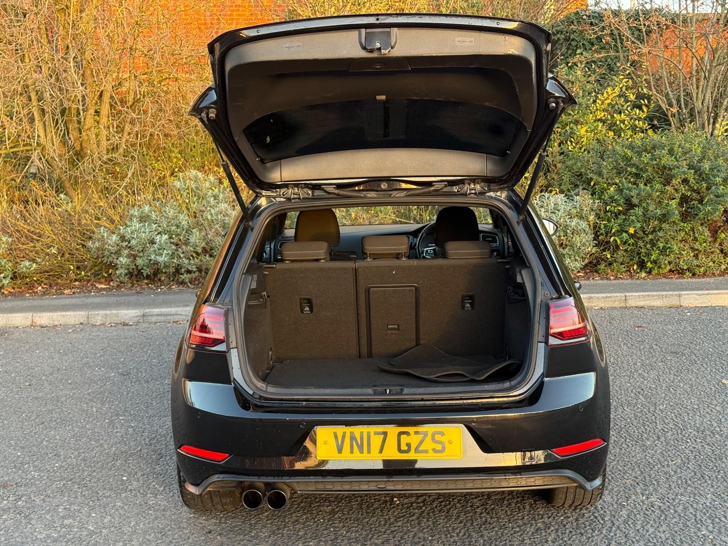 Used Volkswagen Golf 2017 for sale - 76408950: Photo 10