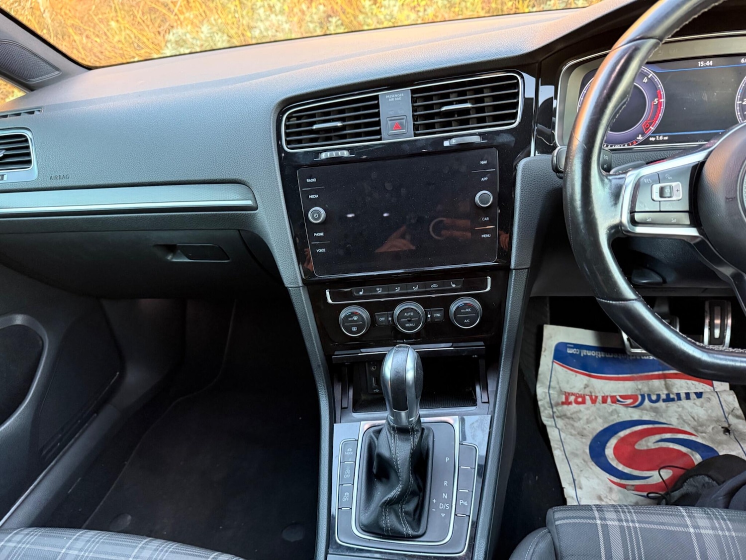 Used Volkswagen Golf 2017 for sale - 76408950: Photo 25