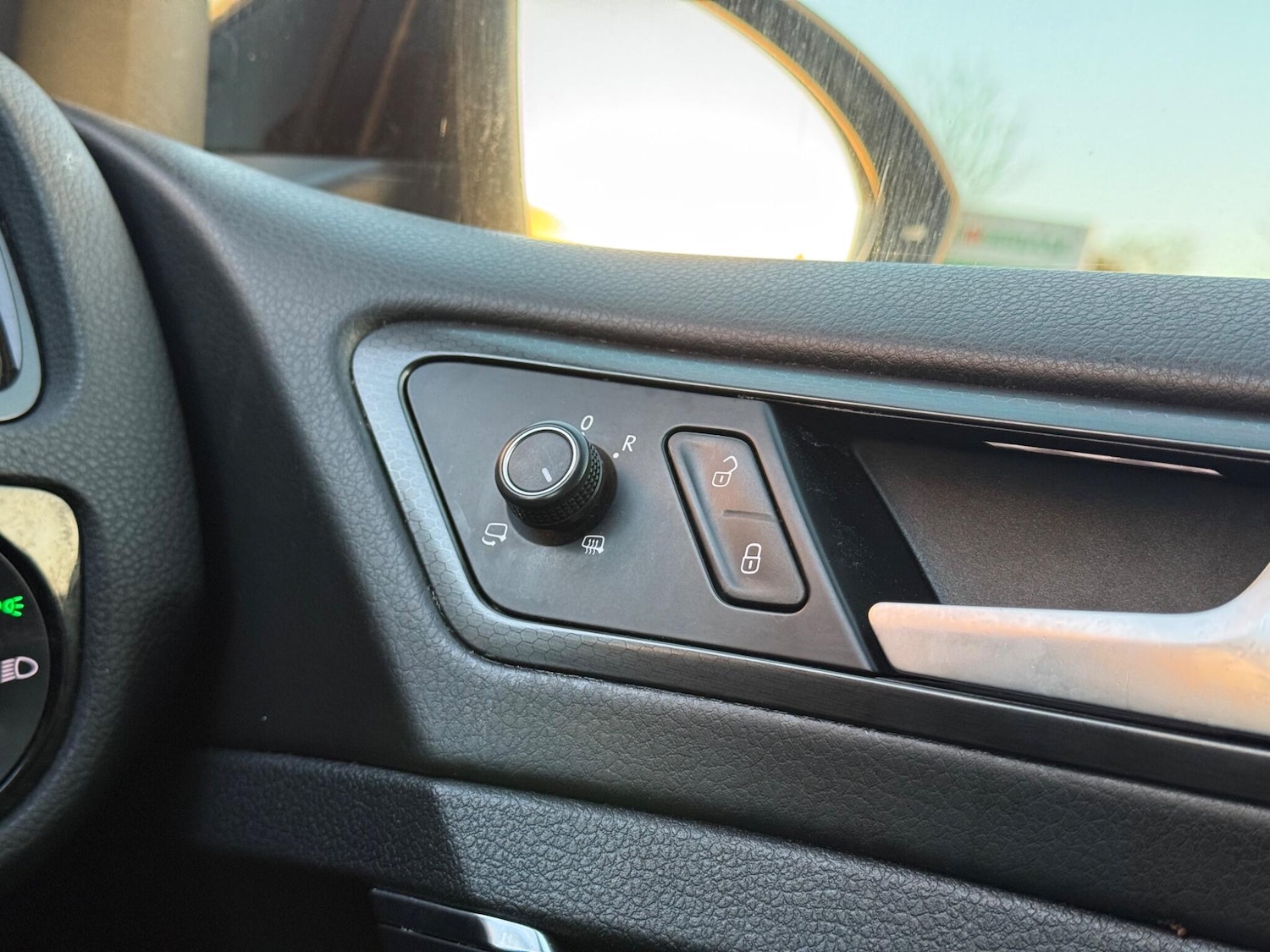 Used Volkswagen Golf 2017 for sale - 76408950: Photo 28