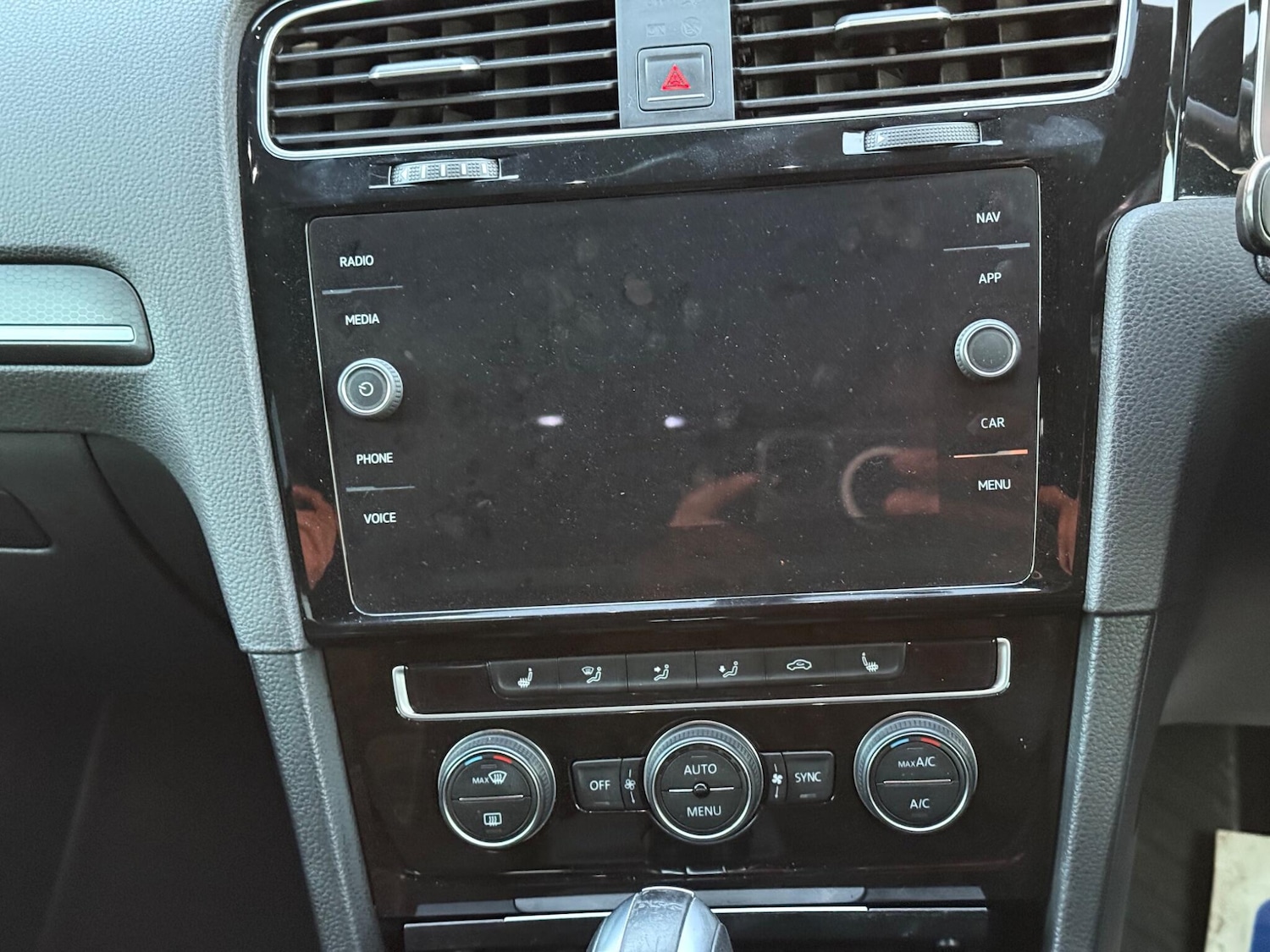 Used Volkswagen Golf 2017 for sale - 76408950: Photo 30