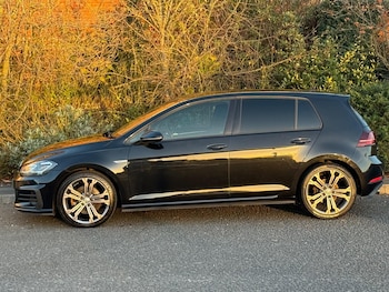 Used Volkswagen Golf 2017 for sale - 76408950: Photo