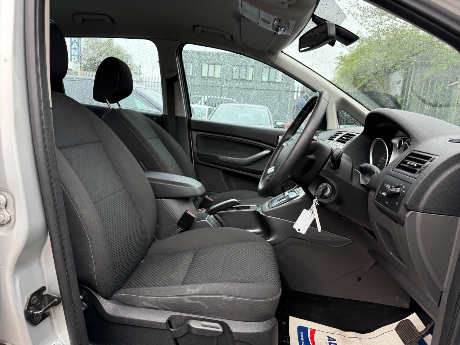 Used Ford C-Max 2010 for sale - 76408890: Photo 30