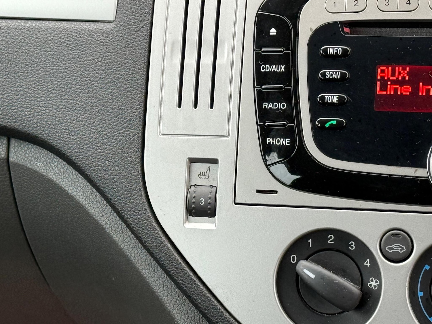 Used Ford C-Max 2010 for sale - 76408890: Photo 40