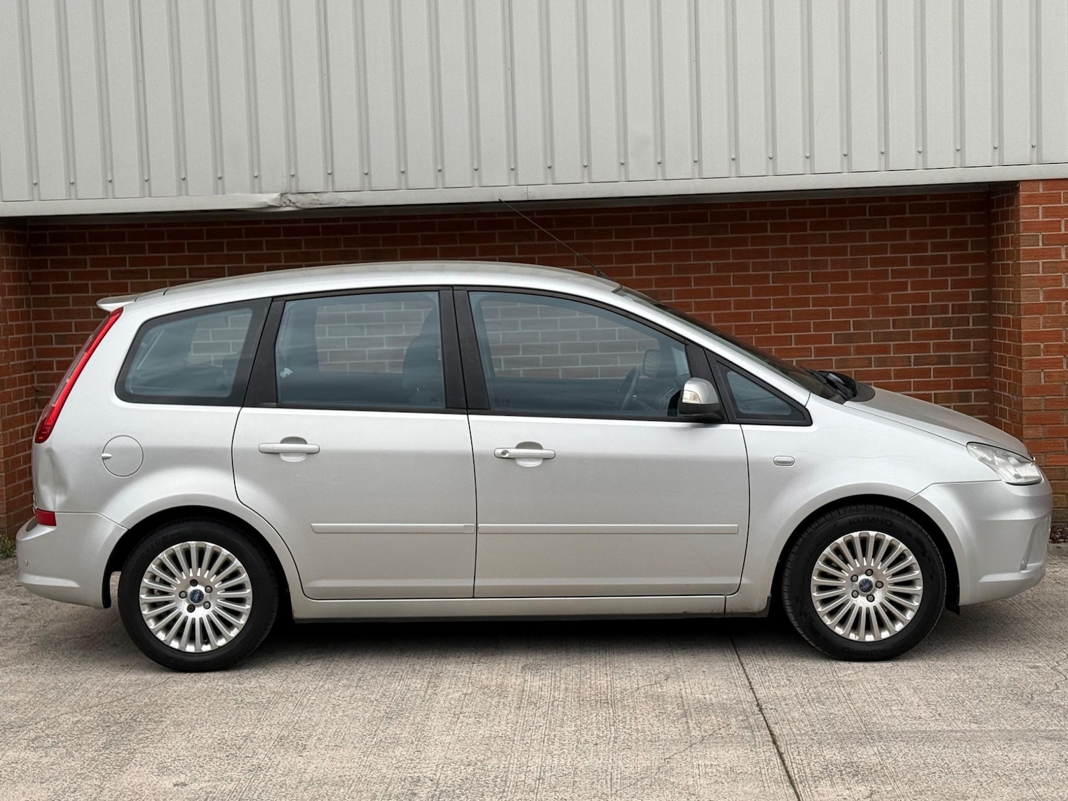 Used Ford C-Max 2010 for sale - 76408890: Photo 6