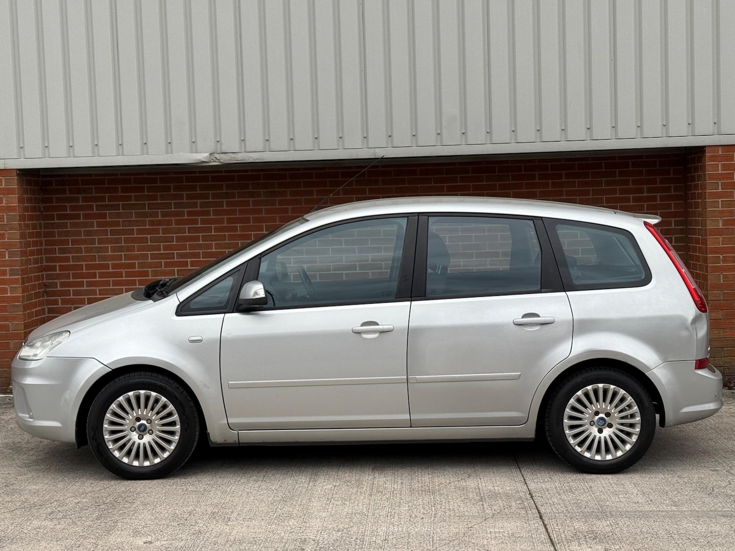 Used Ford C-Max 2010 for sale - 76408890: Photo 9