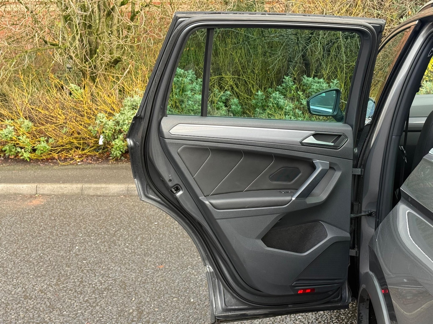 Used Volkswagen Tiguan 2017 for sale - 77052445: Photo 33