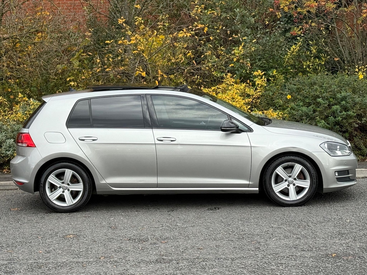 Used Volkswagen Golf 2016 for sale - 76484305: Photo 11